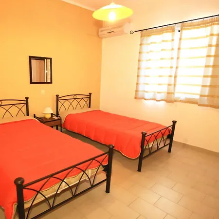 Takis On Beach, B With Sea View Apartament